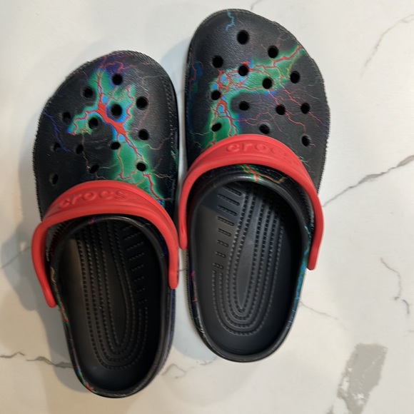 Used Crocs - Picture 5 of 6